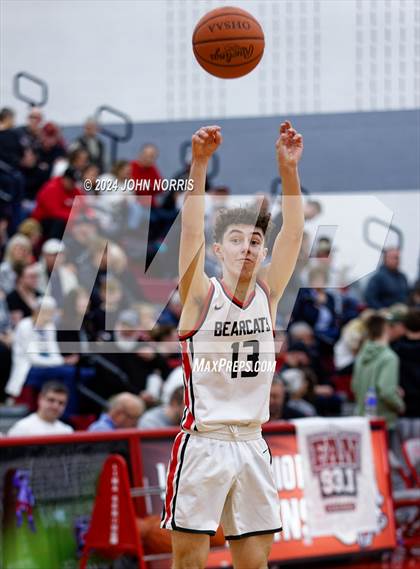 Thumbnail 2 in Spencerville vs. Wayne Trace (OHSAA Division 3 Region 10 District Semi Final) photogallery.
