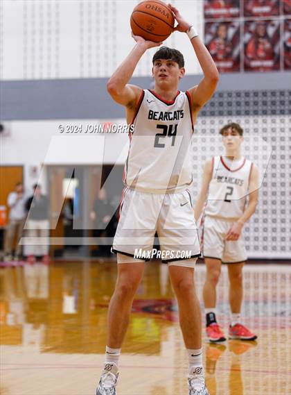 Thumbnail 3 in Spencerville vs. Wayne Trace (OHSAA Division 3 Region 10 District Semi Final) photogallery.