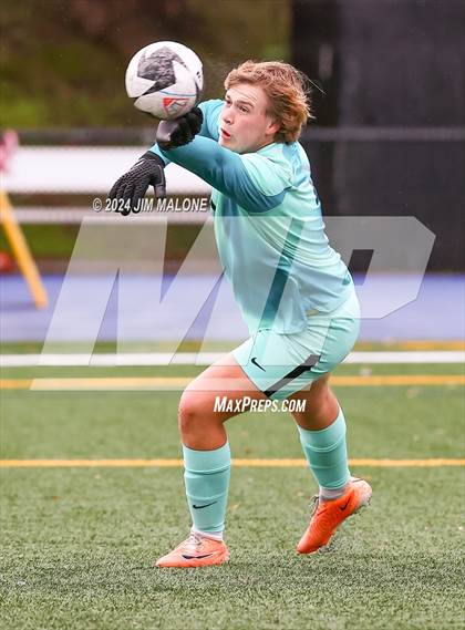 Thumbnail 3 in Menlo-Atherton @ Carlmont photogallery.