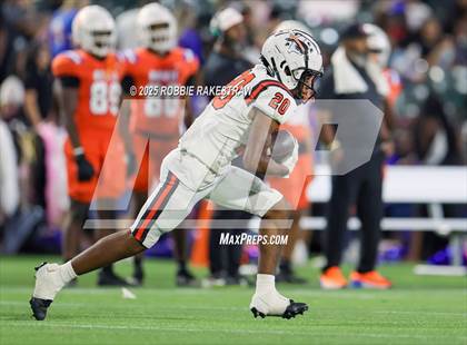 Thumbnail 3 in Haltom @ Bowie photogallery.