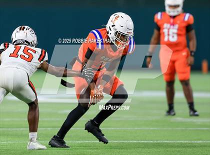 Thumbnail 3 in Haltom @ Bowie photogallery.