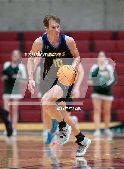 Thumbnail 2 in SkyView Academy vs. Highland (CHSAA 3A Great 8) photogallery.