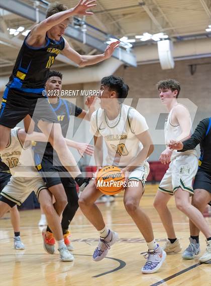 Thumbnail 3 in SkyView Academy vs. Highland (CHSAA 3A Great 8) photogallery.