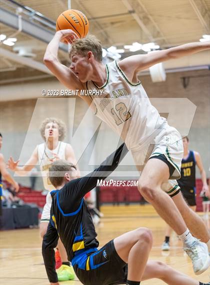 Thumbnail 2 in SkyView Academy vs. Highland (CHSAA 3A Great 8) photogallery.