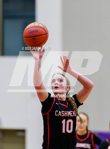Thumbnail 2 in Cashmere vs. Bellevue Christian (WIAA 1A Opening Round) photogallery.