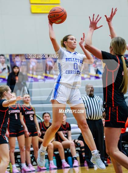 Thumbnail 2 in Cashmere vs. Bellevue Christian (WIAA 1A Opening Round) photogallery.