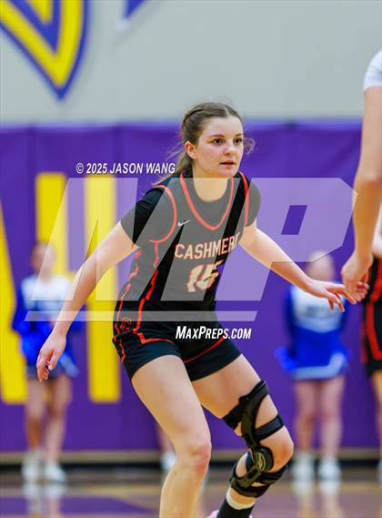 Thumbnail 2 in Cashmere vs. Bellevue Christian (WIAA 1A Opening Round) photogallery.