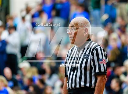 Thumbnail 2 in Cashmere vs. Bellevue Christian (WIAA 1A Opening Round) photogallery.