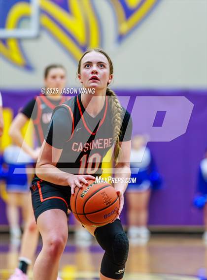 Thumbnail 3 in Cashmere vs. Bellevue Christian (WIAA 1A Opening Round) photogallery.