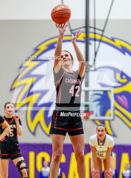 Thumbnail 2 in Cashmere vs. Bellevue Christian (WIAA 1A Opening Round) photogallery.