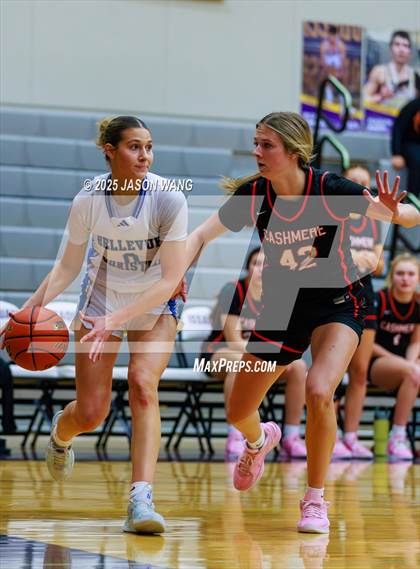 Thumbnail 1 in Cashmere vs. Bellevue Christian (WIAA 1A Opening Round) photogallery.