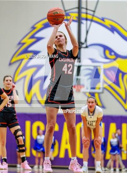 Thumbnail 1 in Cashmere vs. Bellevue Christian (WIAA 1A Opening Round) photogallery.