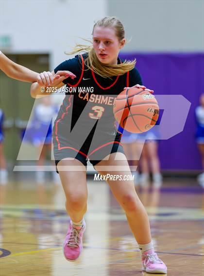 Thumbnail 1 in Cashmere vs. Bellevue Christian (WIAA 1A Opening Round) photogallery.