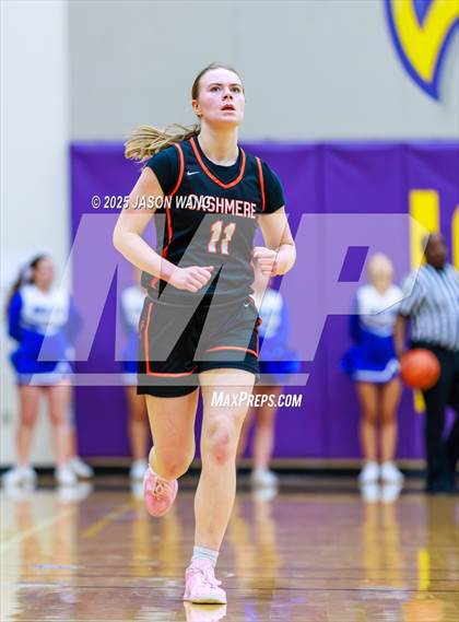 Thumbnail 1 in Cashmere vs. Bellevue Christian (WIAA 1A Opening Round) photogallery.