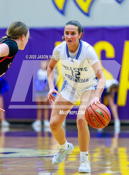 Thumbnail 3 in Cashmere vs. Bellevue Christian (WIAA 1A Opening Round) photogallery.