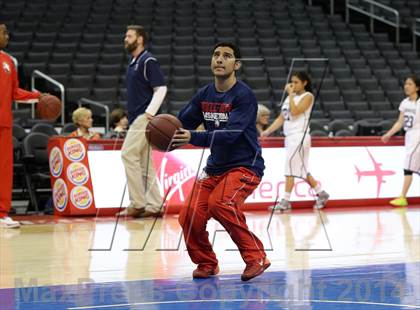 Thumbnail 3 in Bellarmine-Jefferson vs. San Gabriel Academy (Staples Center) photogallery.
