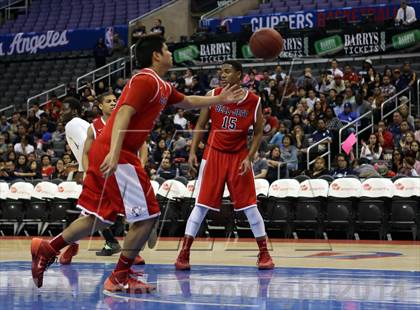 Thumbnail 2 in Bellarmine-Jefferson vs. San Gabriel Academy (Staples Center) photogallery.