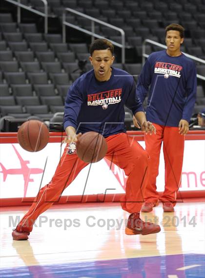 Thumbnail 1 in Bellarmine-Jefferson vs. San Gabriel Academy (Staples Center) photogallery.