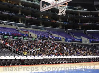 Thumbnail 1 in Bellarmine-Jefferson vs. San Gabriel Academy (Staples Center) photogallery.