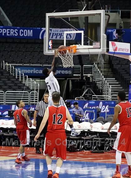 Thumbnail 1 in Bellarmine-Jefferson vs. San Gabriel Academy (Staples Center) photogallery.