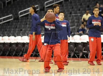 Thumbnail 3 in Bellarmine-Jefferson vs. San Gabriel Academy (Staples Center) photogallery.