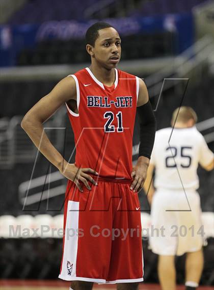 Thumbnail 2 in Bellarmine-Jefferson vs. San Gabriel Academy (Staples Center) photogallery.