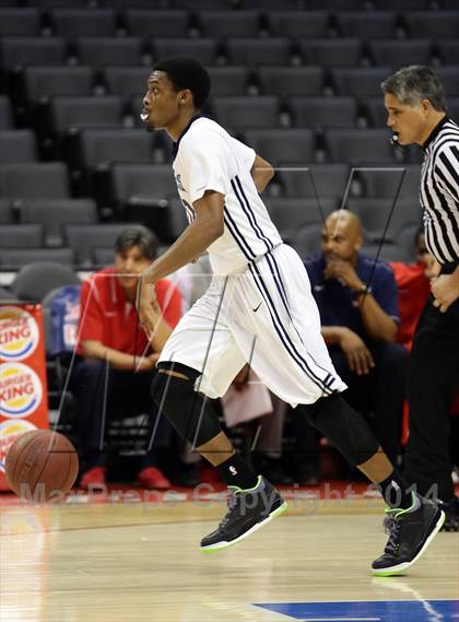 Thumbnail 1 in Bellarmine-Jefferson vs. San Gabriel Academy (Staples Center) photogallery.