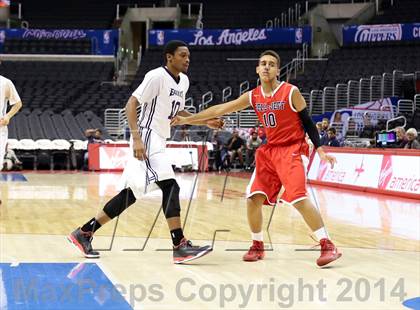 Thumbnail 3 in Bellarmine-Jefferson vs. San Gabriel Academy (Staples Center) photogallery.