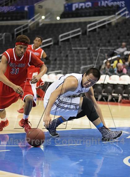 Thumbnail 1 in Bellarmine-Jefferson vs. San Gabriel Academy (Staples Center) photogallery.
