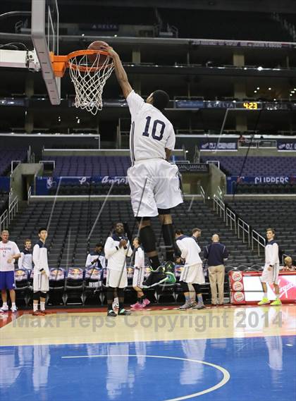 Thumbnail 3 in Bellarmine-Jefferson vs. San Gabriel Academy (Staples Center) photogallery.