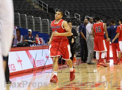 Thumbnail 3 in Bellarmine-Jefferson vs. San Gabriel Academy (Staples Center) photogallery.