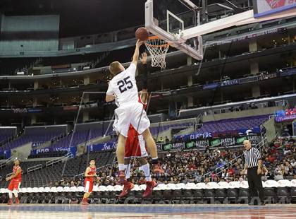 Thumbnail 2 in Bellarmine-Jefferson vs. San Gabriel Academy (Staples Center) photogallery.