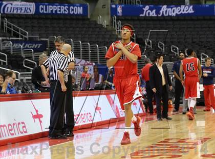 Thumbnail 1 in Bellarmine-Jefferson vs. San Gabriel Academy (Staples Center) photogallery.
