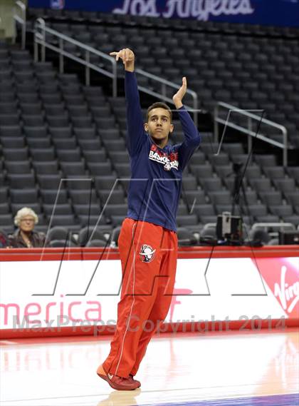 Thumbnail 3 in Bellarmine-Jefferson vs. San Gabriel Academy (Staples Center) photogallery.
