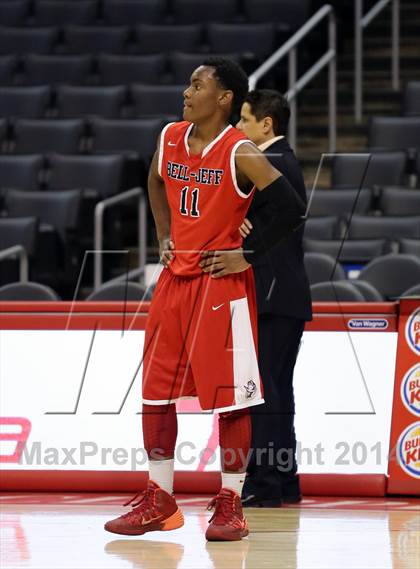 Thumbnail 2 in Bellarmine-Jefferson vs. San Gabriel Academy (Staples Center) photogallery.