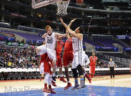 Thumbnail 3 in Bellarmine-Jefferson vs. San Gabriel Academy (Staples Center) photogallery.