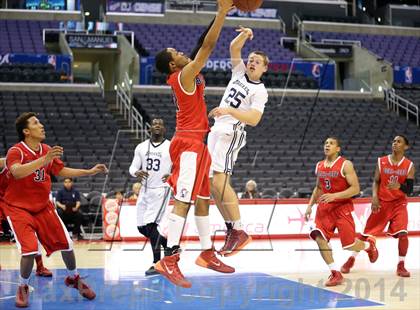 Thumbnail 1 in Bellarmine-Jefferson vs. San Gabriel Academy (Staples Center) photogallery.