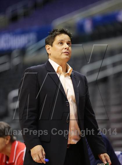 Thumbnail 2 in Bellarmine-Jefferson vs. San Gabriel Academy (Staples Center) photogallery.