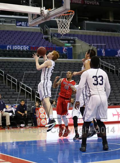Thumbnail 2 in Bellarmine-Jefferson vs. San Gabriel Academy (Staples Center) photogallery.