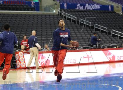 Thumbnail 1 in Bellarmine-Jefferson vs. San Gabriel Academy (Staples Center) photogallery.