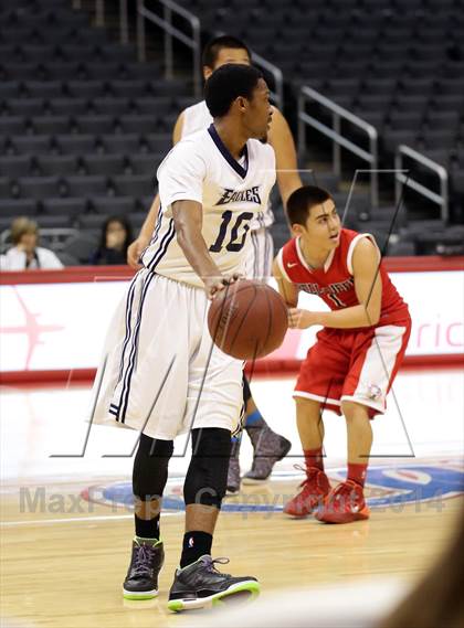 Thumbnail 3 in Bellarmine-Jefferson vs. San Gabriel Academy (Staples Center) photogallery.