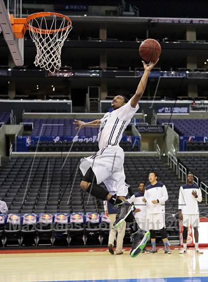 Thumbnail 1 in Bellarmine-Jefferson vs. San Gabriel Academy (Staples Center) photogallery.