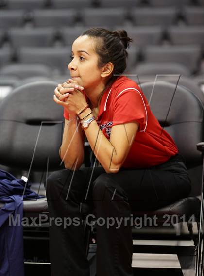 Thumbnail 3 in Bellarmine-Jefferson vs. San Gabriel Academy (Staples Center) photogallery.