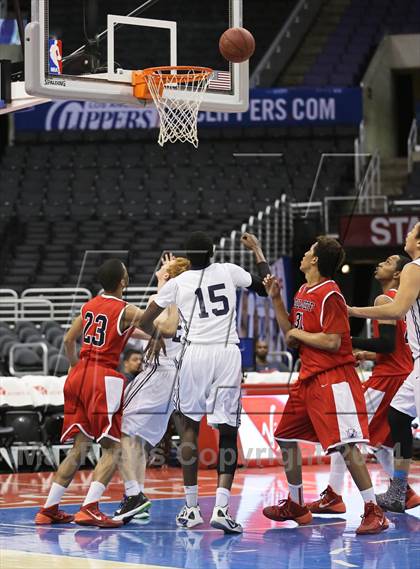 Thumbnail 1 in Bellarmine-Jefferson vs. San Gabriel Academy (Staples Center) photogallery.