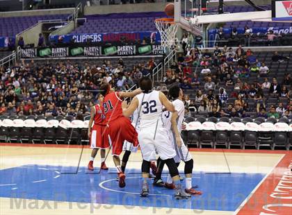 Thumbnail 2 in Bellarmine-Jefferson vs. San Gabriel Academy (Staples Center) photogallery.