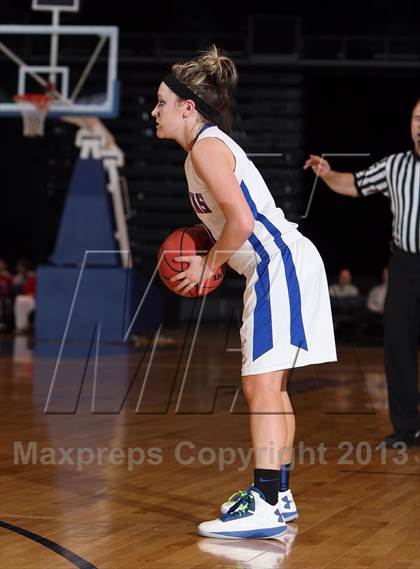Thumbnail 3 in Norwood vs. Stratton (CHSAA 1A Great 8) photogallery.