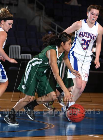 Thumbnail 3 in Norwood vs. Stratton (CHSAA 1A Great 8) photogallery.