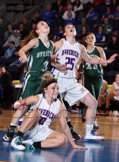 Thumbnail 3 in Norwood vs. Stratton (CHSAA 1A Great 8) photogallery.