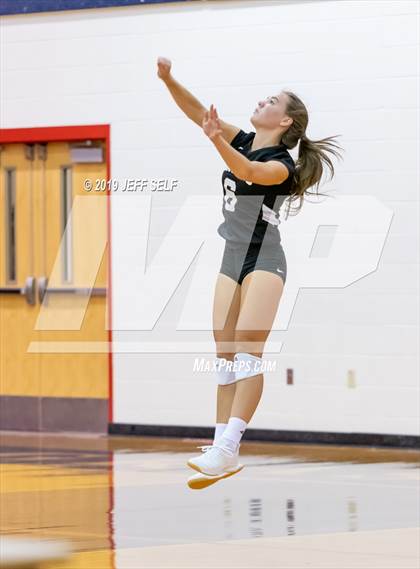 Thumbnail 1 in Hickory @ Grassfield photogallery.