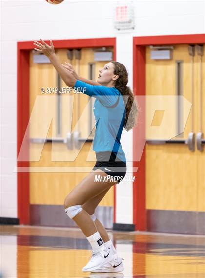 Thumbnail 2 in Hickory @ Grassfield photogallery.